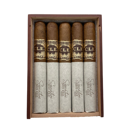 CLE Signature THT-EKE 03/17 54x6