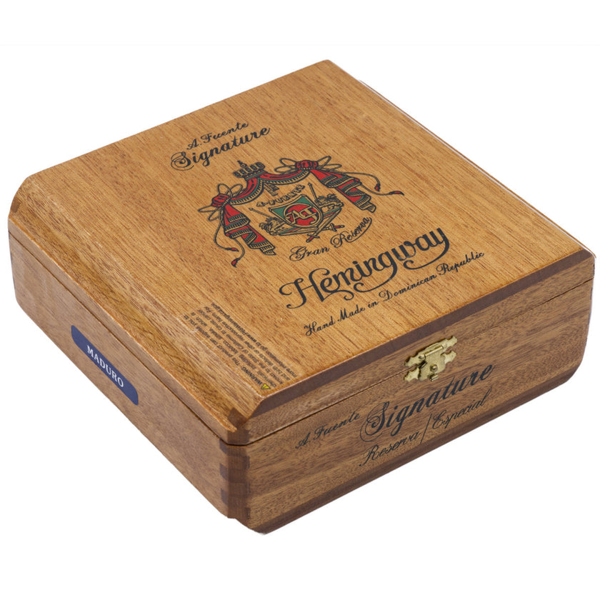 Arturo Fuente Hemingway Maduro Signature