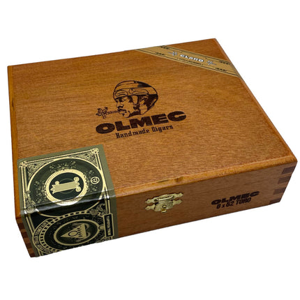 Olmec Claro Toro