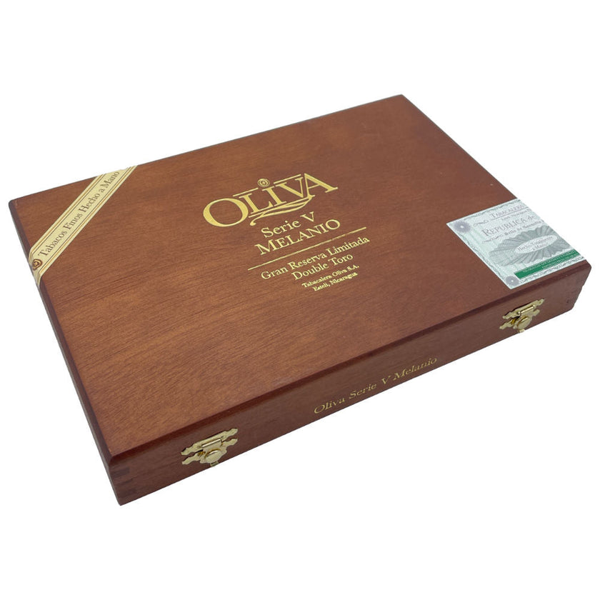 Oliva Serie V Melanio Double Toro