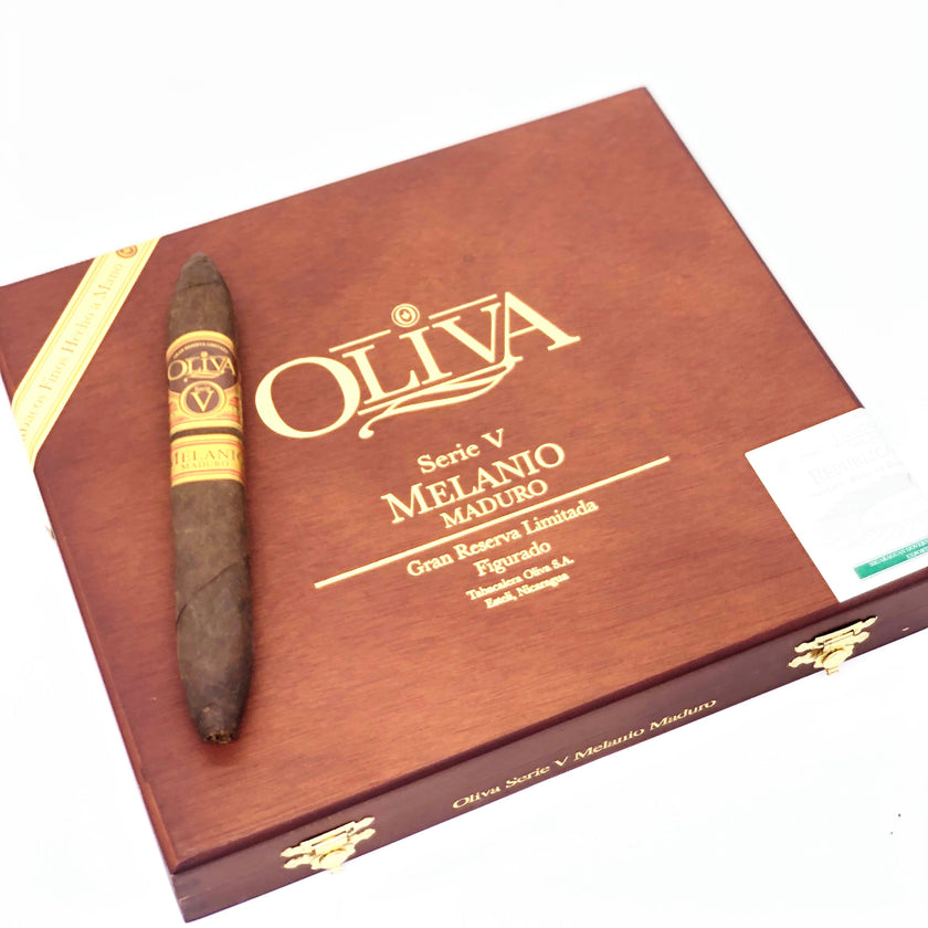 Oliva Serie V Melanio Maduro Figurado